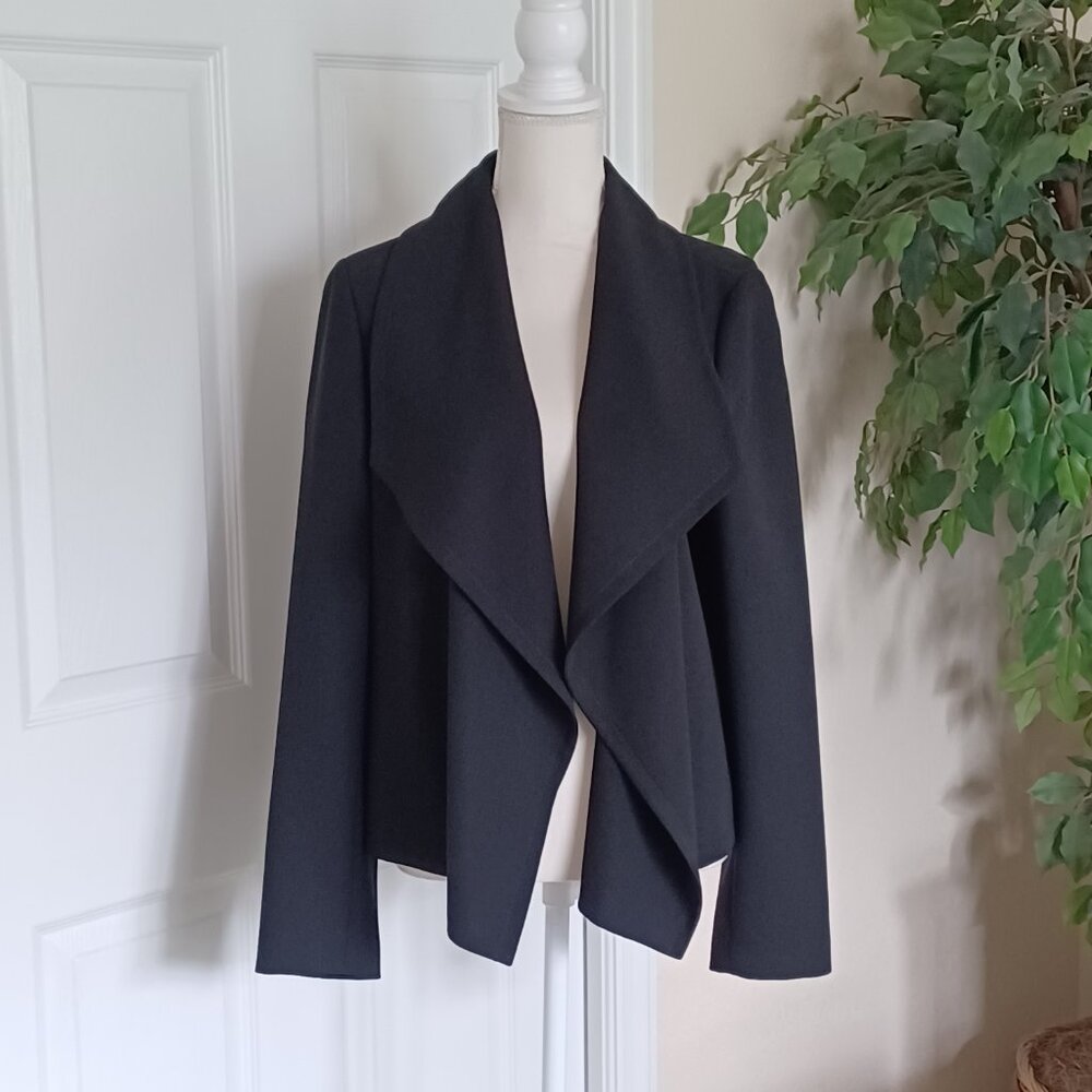 LIKE NEW!  Hugo Boss "Kallmesa" Open Draped Black Blazer Size 12